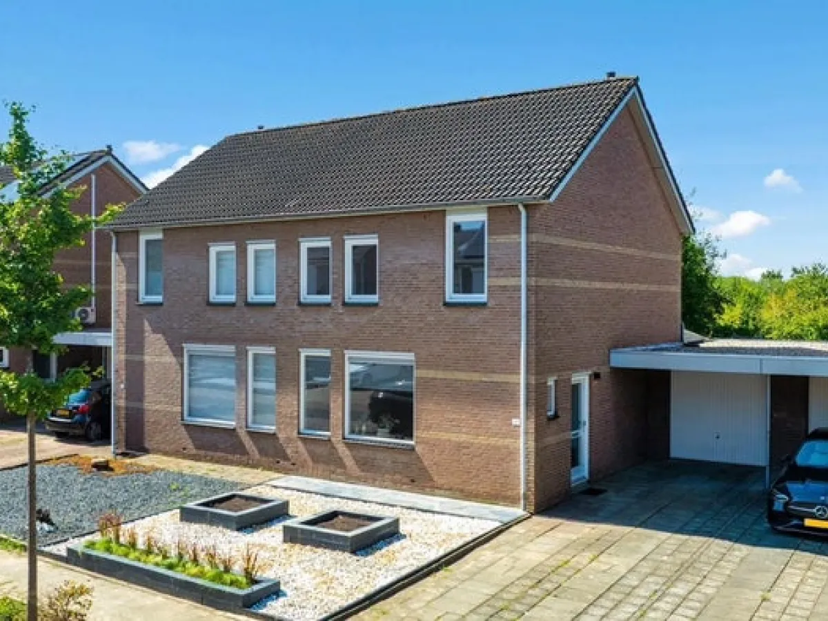 vrije-sector-woningen te huur op Eglantier