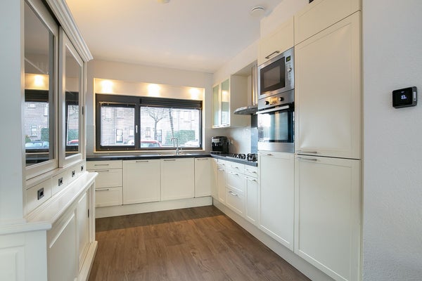 Graaf Floris 2, Huizen
