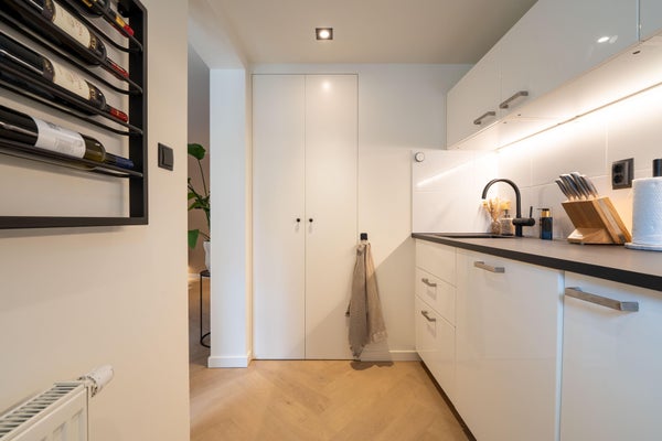 Ungerplein 8, Rotterdam