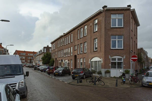 Douzastraat 33, Den Haag