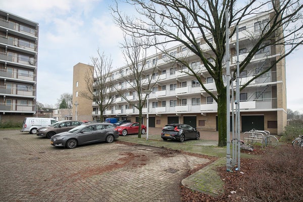 Newa 57, Amstelveen