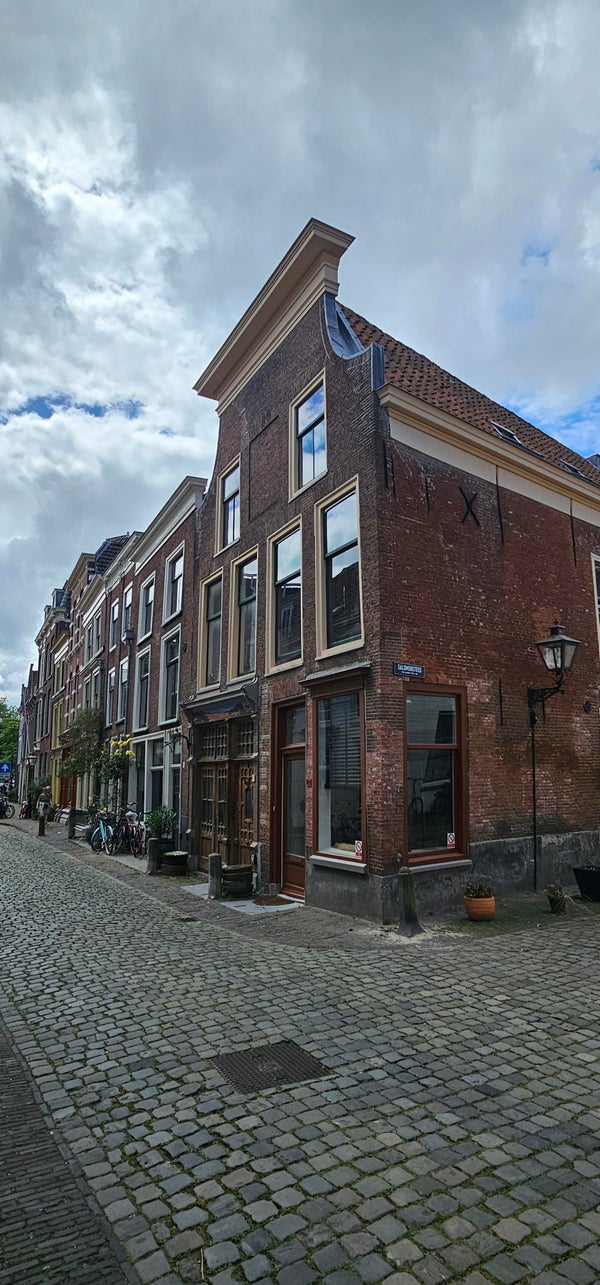 Nieuwsteeg 17, Leiden