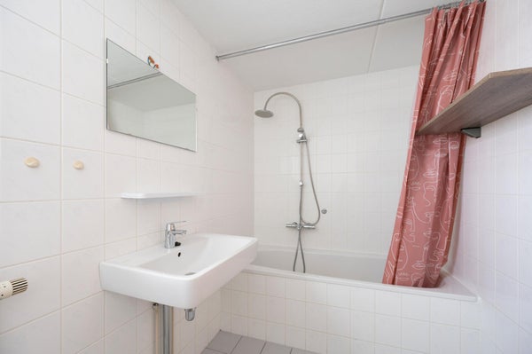 Wolgastraat 6, Lelystad