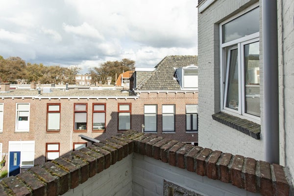 Douzastraat 33, Den Haag