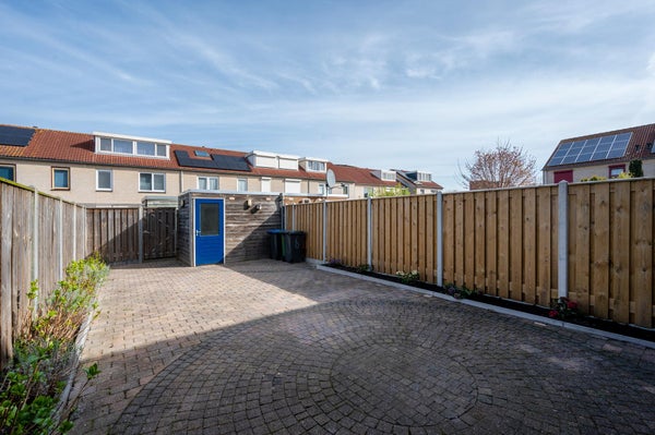 Wolgastraat 6, Lelystad