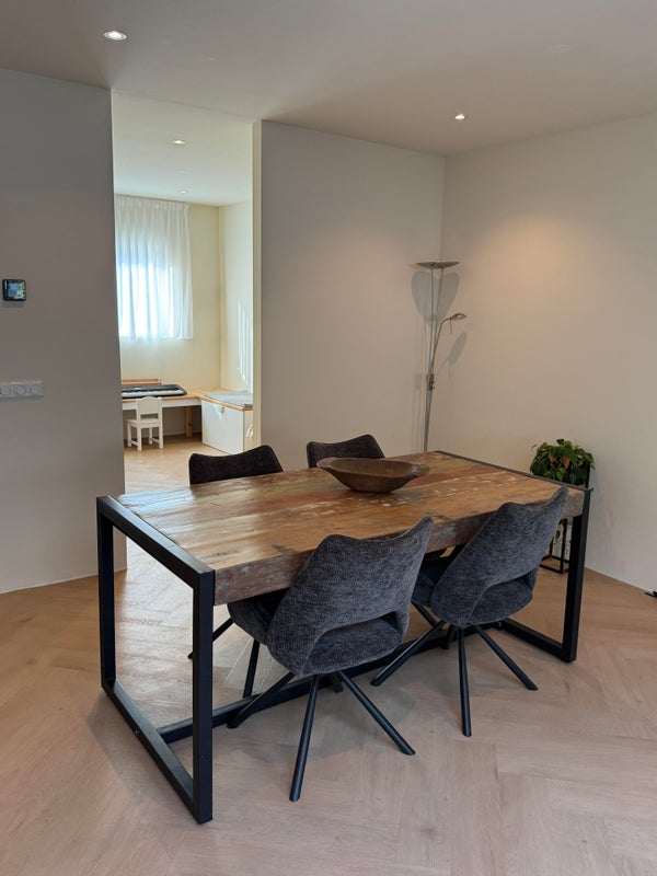 Ambachtsmark 136, Almere