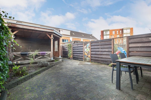 Graaf Floris 2, Huizen