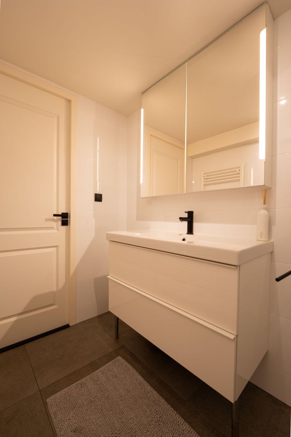 Ungerplein 8, Rotterdam