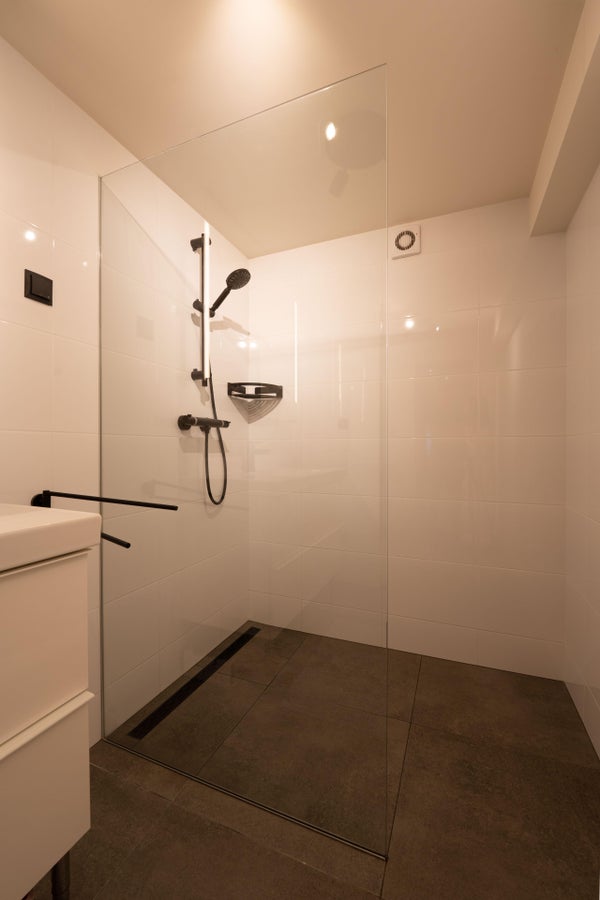 Ungerplein 8, Rotterdam