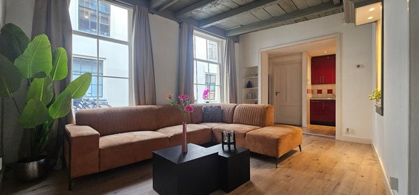 Nieuwsteeg 17, Leiden