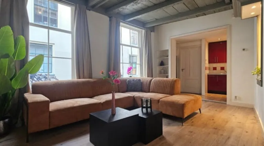 Nieuwsteeg 17, Leiden