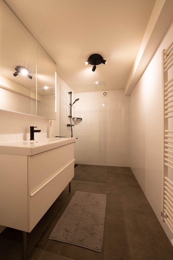 Ungerplein 8, Rotterdam