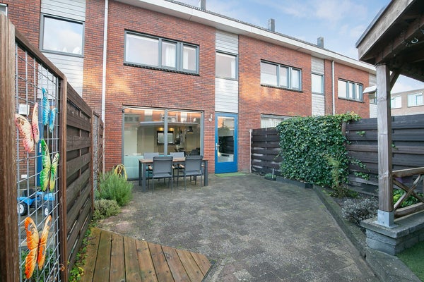 Graaf Floris 2, Huizen